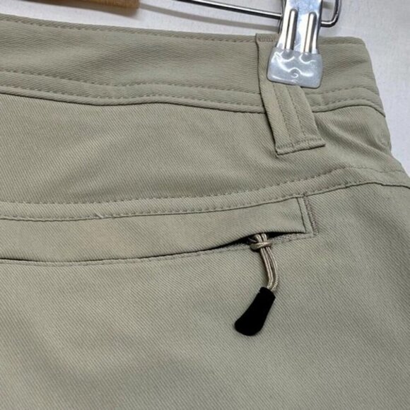 George Performance Cargo Shorts Men's 30" Khaki Knee Length Easy Care UPF 30 NWT - Picture 4 of 13